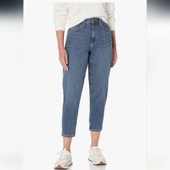 Amazon Essentials Women's Dark Blue Ankle Jeans - Picture 4 of 10